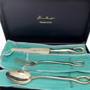 Tiffany & Co. 1984 Elsa Peretti Padova Three Piece Setting Solid Silver.